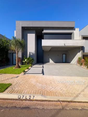 Casa no Condomínio Quinta do Lago I