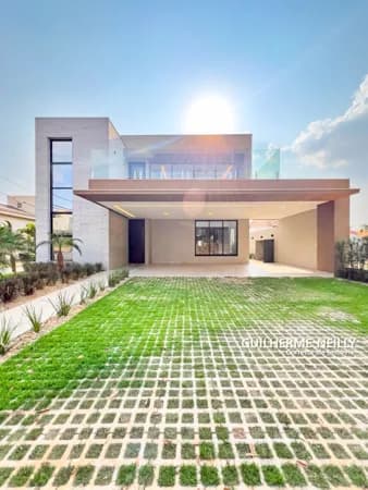 Casa no Condomínio Damha I