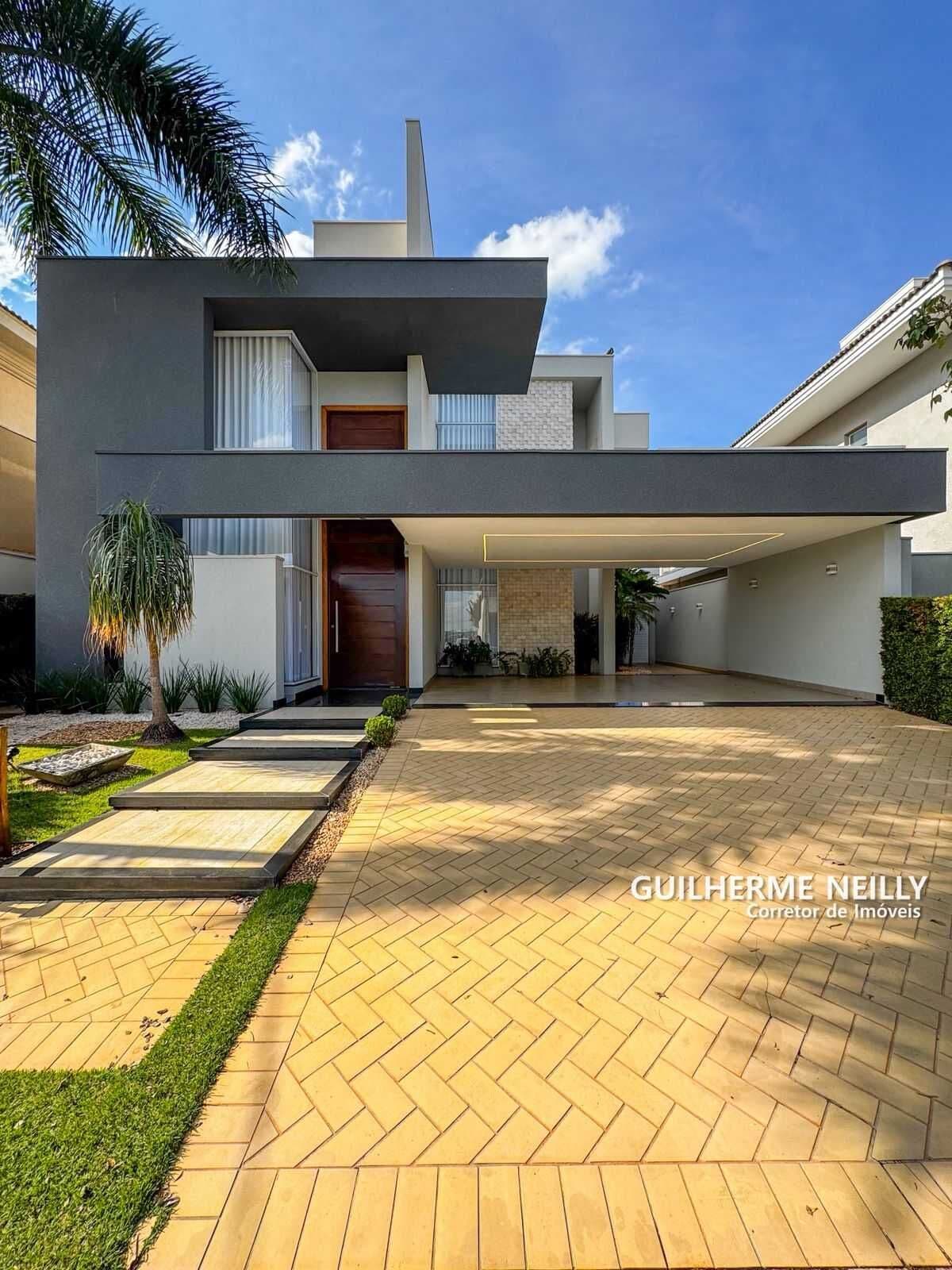 Casa no Condomínio Damha V
