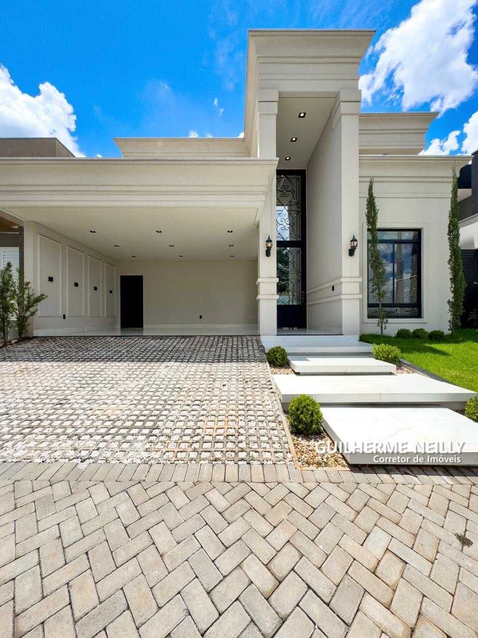 Casa no Condomínio Quinta do Lago I
