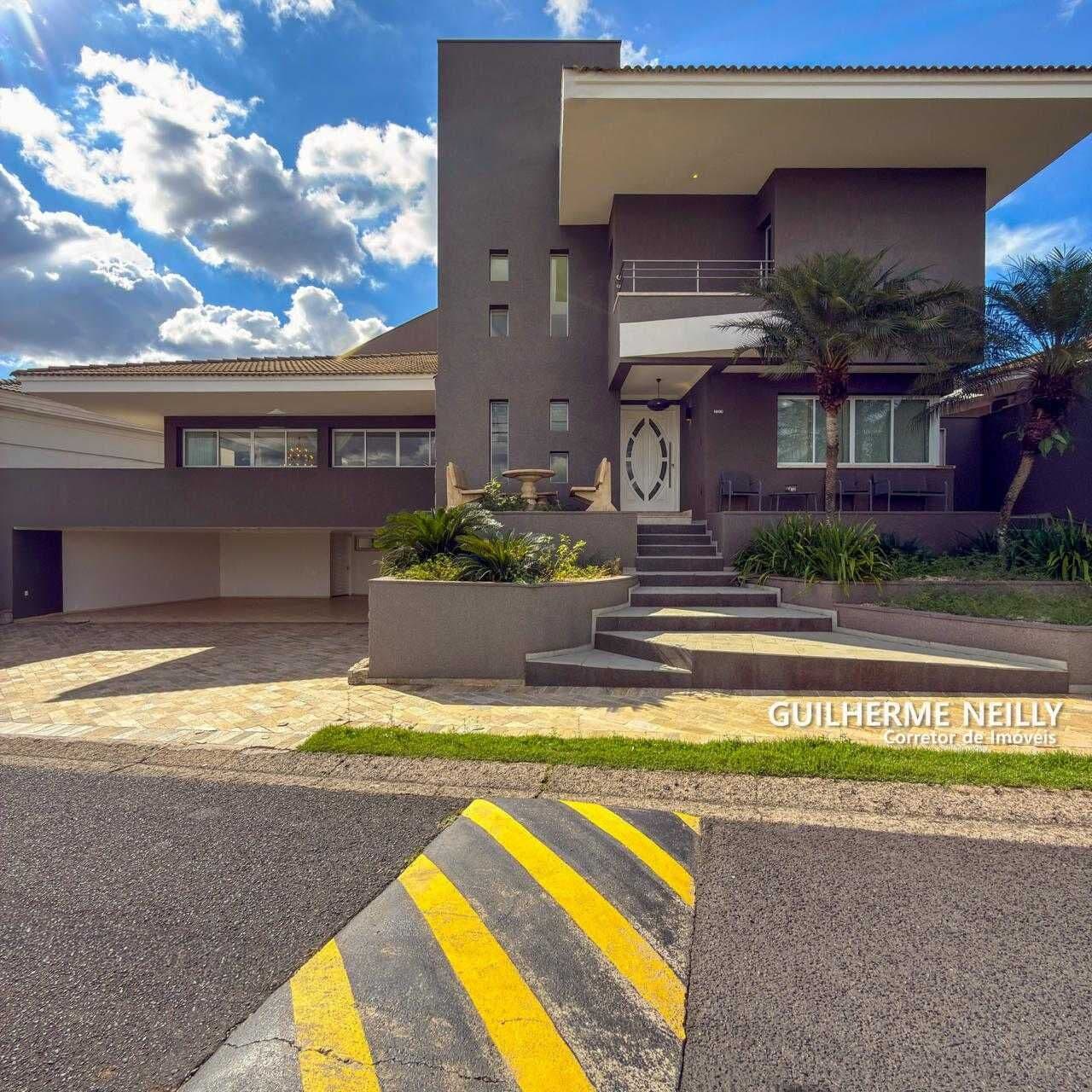 Casa no Condomínio Damha IV