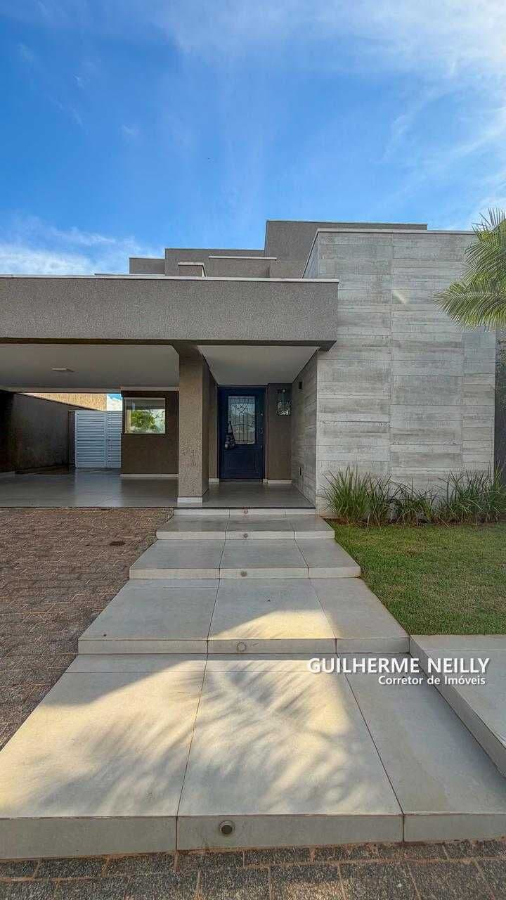 Casa no Condomínio Damha IV