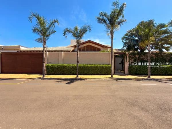 Casa com 4 suítes e 750m² de construção no Bairro Agudo Romão - Catanduva