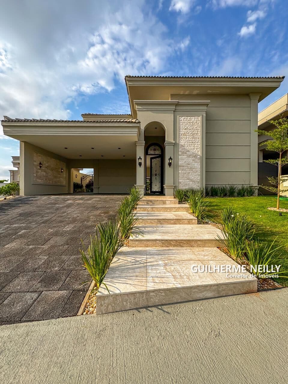 Casa no Condomínio Quinta do agolfe Jardins