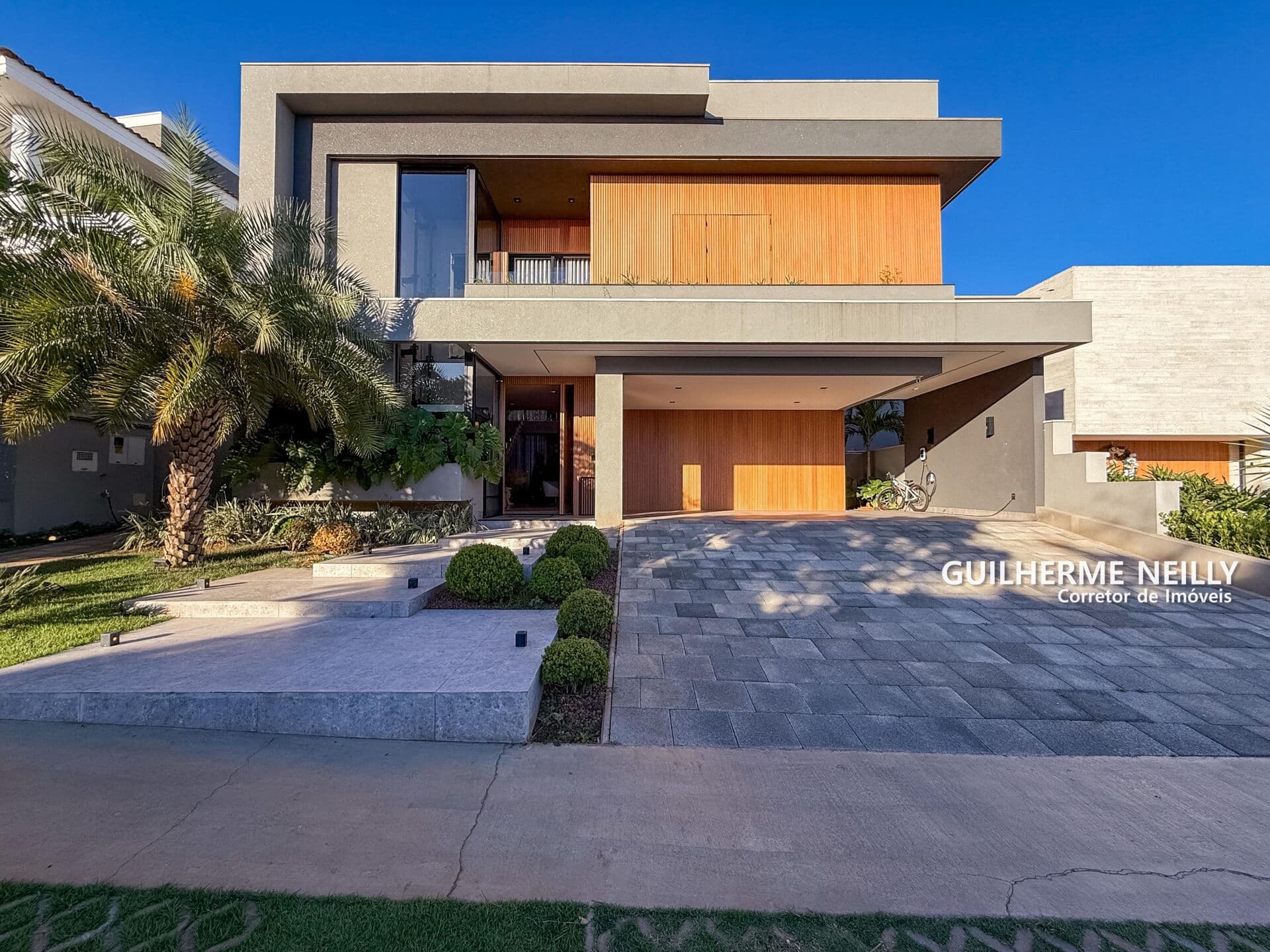 Casa à venda com 4 suítes no Condomínio Quinta do Golfe Residencial