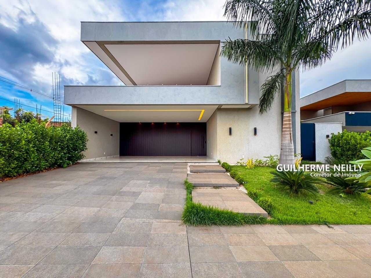 Casa no Condomínio Damha VI