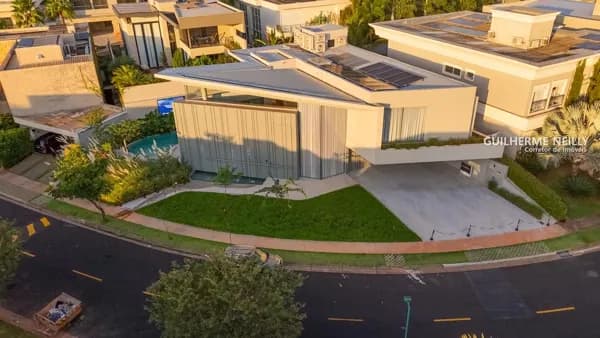 Casa com 4 suítes automatizada à venda no condomínio Quinta do Golfe Residencial