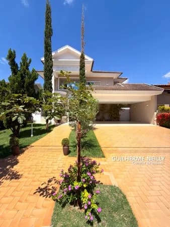 Casa no Condomínio Damha II