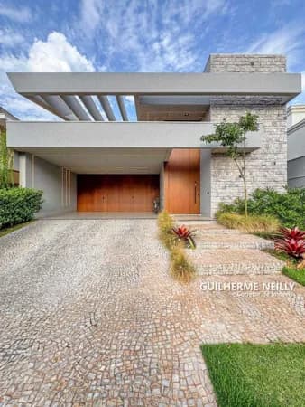 Casa no condomínio Damha 5