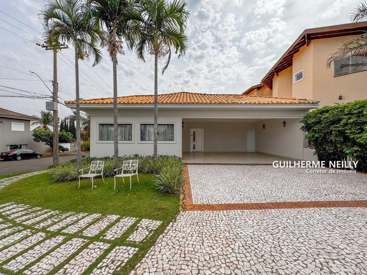 Casa no Condomínio Damha I