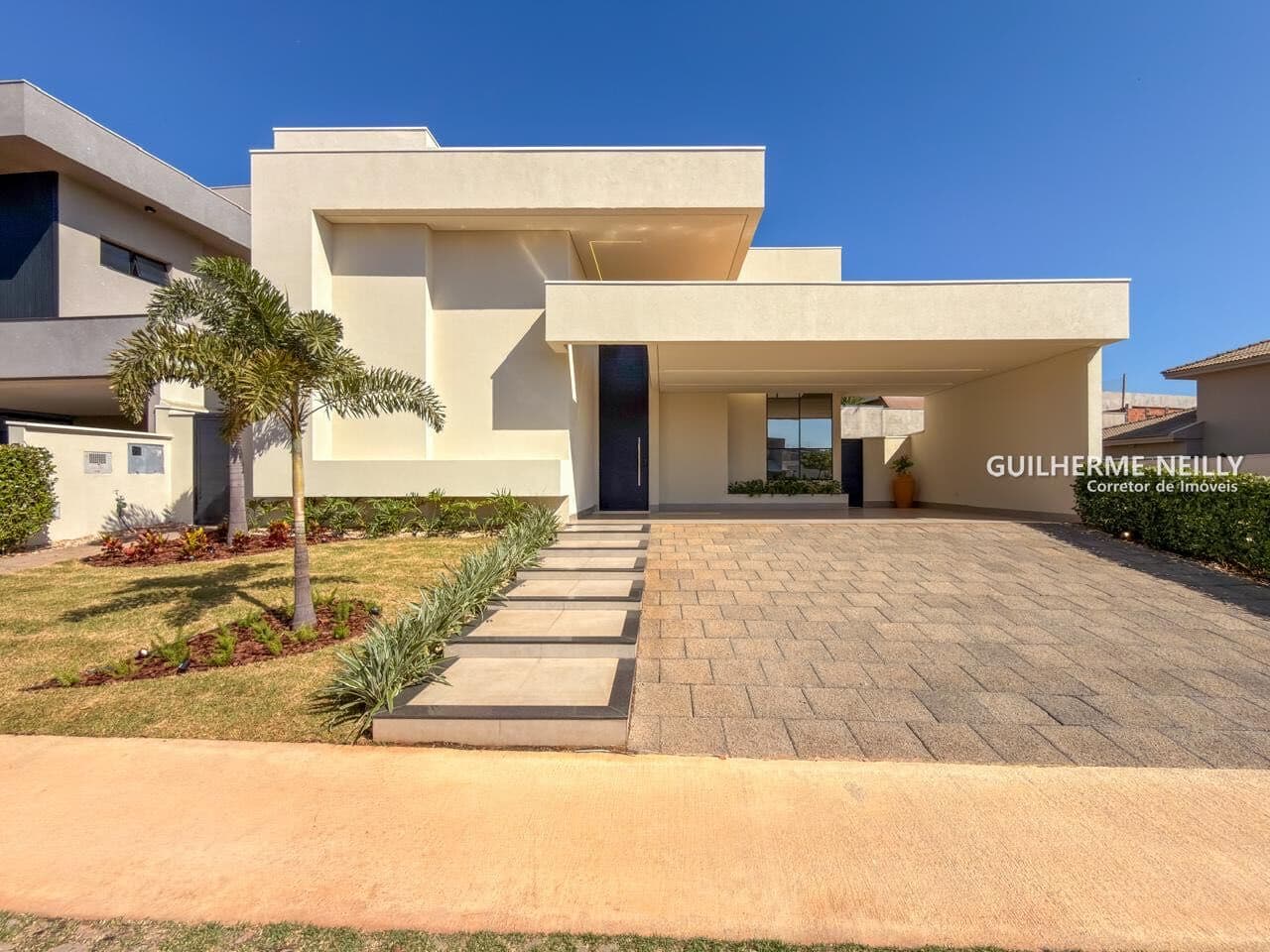 Casa Toda Mobiliada c/ 3 suítes no Condomínio Quinta do Golfe Jardins