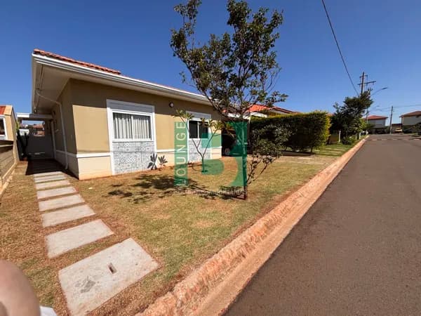 Casa térrea em condomínio fechado em Paulínia