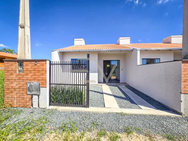 Casa Geminada 2 dormitórios em Itajuba?