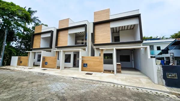 Sobrado moderno 3 quartos em Penha