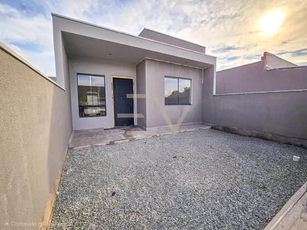 Casa Geminada 2 dormitórios no Vila Nova