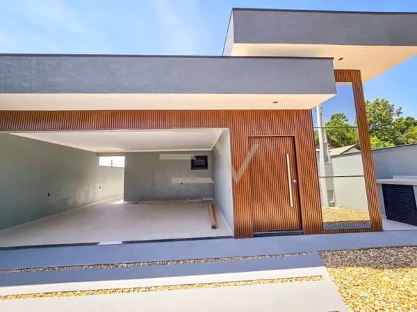 Casa Alto Padrão 3 dormitórios em Itajuba