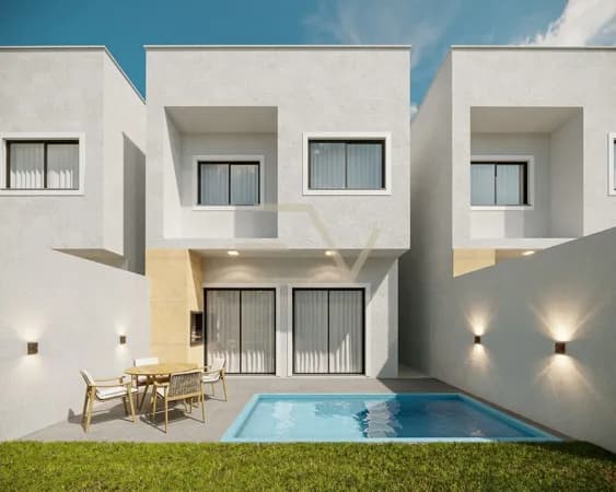 Sobrado 3 dormitórios, com Piscina no Nova Barra Velha