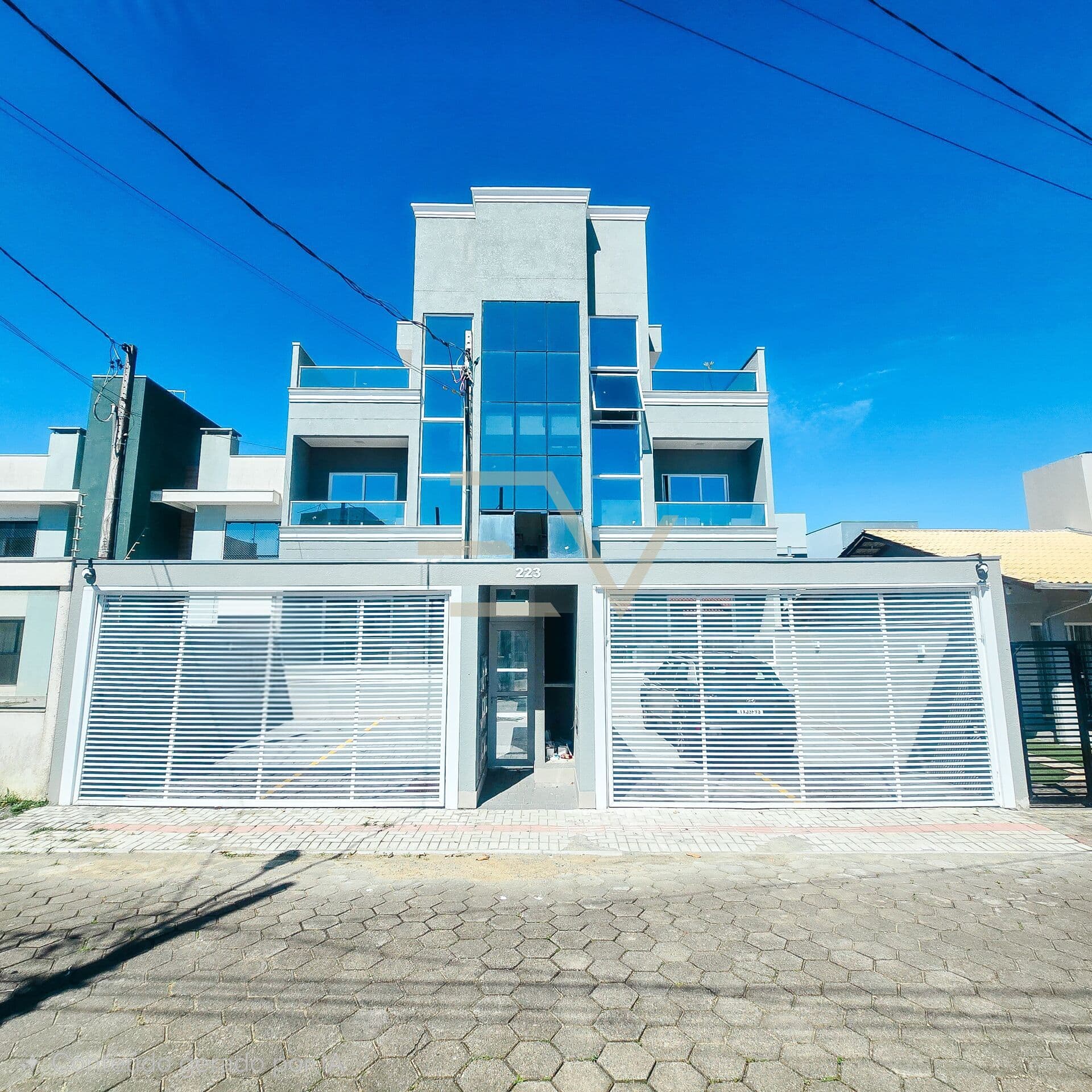 Apartamento 470m da praia, 2 suítes com Hidromassagem em Itajuba