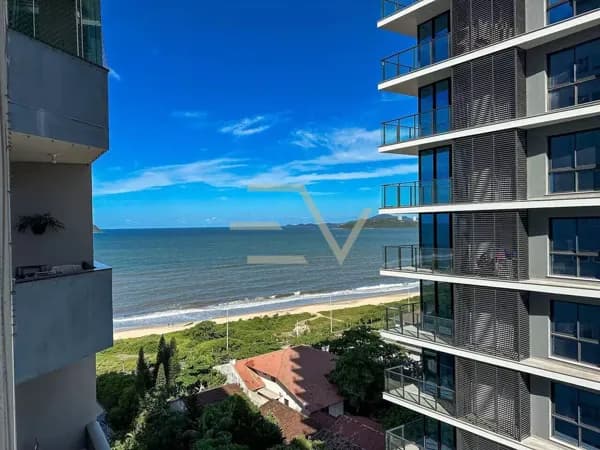 Apartamento com vista para o mar