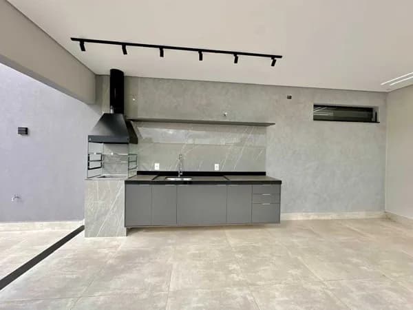 Casa no Condomínio Mirante dos Ipês - Salto/SP