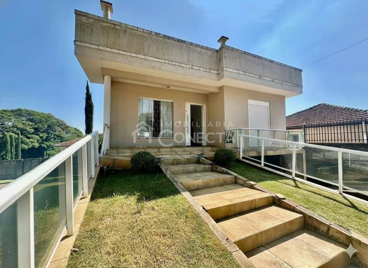 Casa a venda com 2 dormitórios bairro Vila Rica!