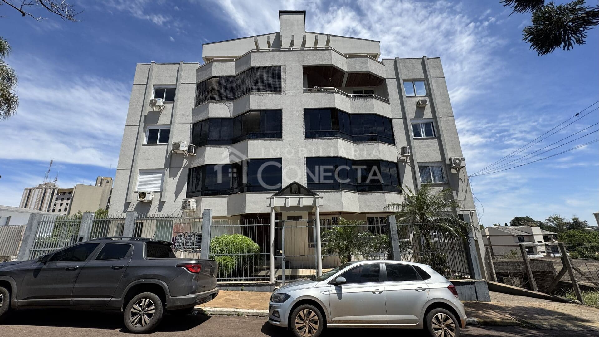 Apartamento localizado a poucos metros da Avenida Flores da Cunha