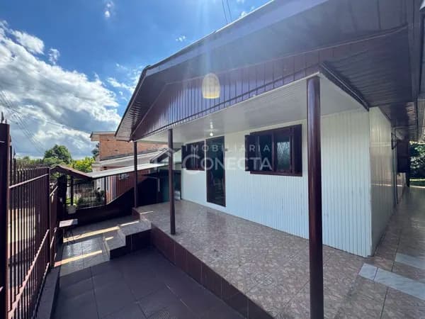 Casa em Carazinho - Cantares