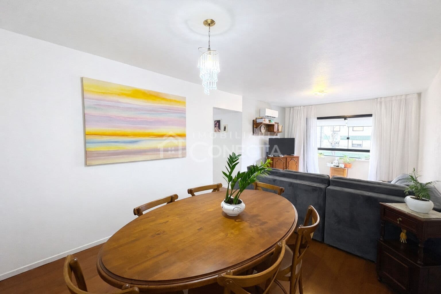 Apartamento com 3 dormitórios na Avenida Pátria!