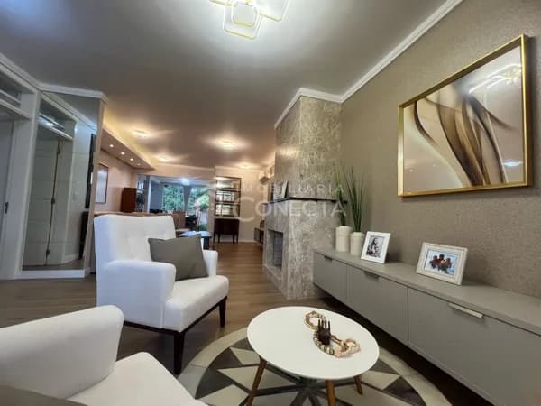 Casa em Alto Padrão em Loeff, Carazinho/RS