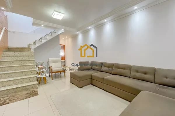 Sobrado à Venda em Osasco, 3 Dormitórios com Suíte, 2 Vagas, Área Gourmet Completa, 175m²