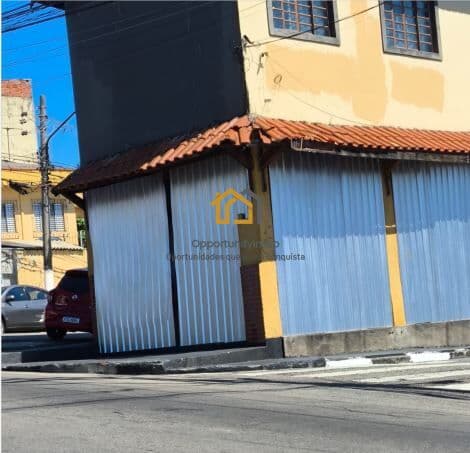 Prédio Comercial e Residencial de Esquina com 390m² no KM 18 – Osasco