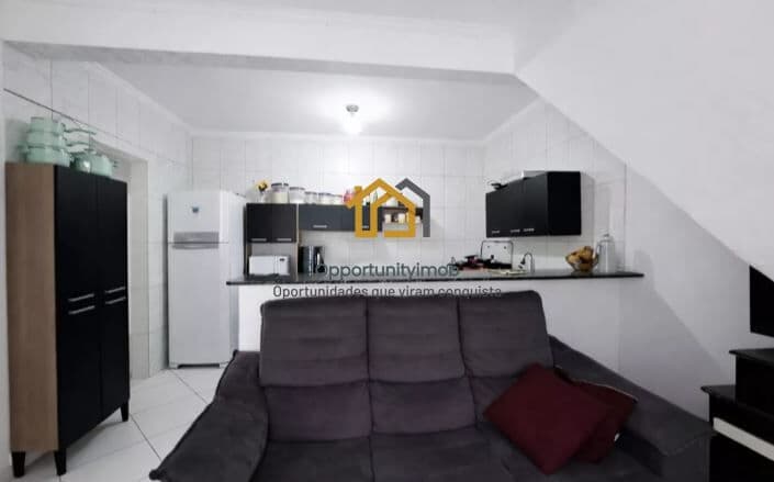 Sobrado com 3 Dorms (2 Suítes) em Rua Sem Saída no Jardim Roberto – Osasco