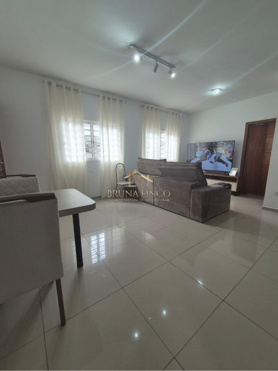 LINDO APARTAMENTO PLANEJADO 70 M² - 2 DORMTS, SUÍTE, 2 VAGAS!