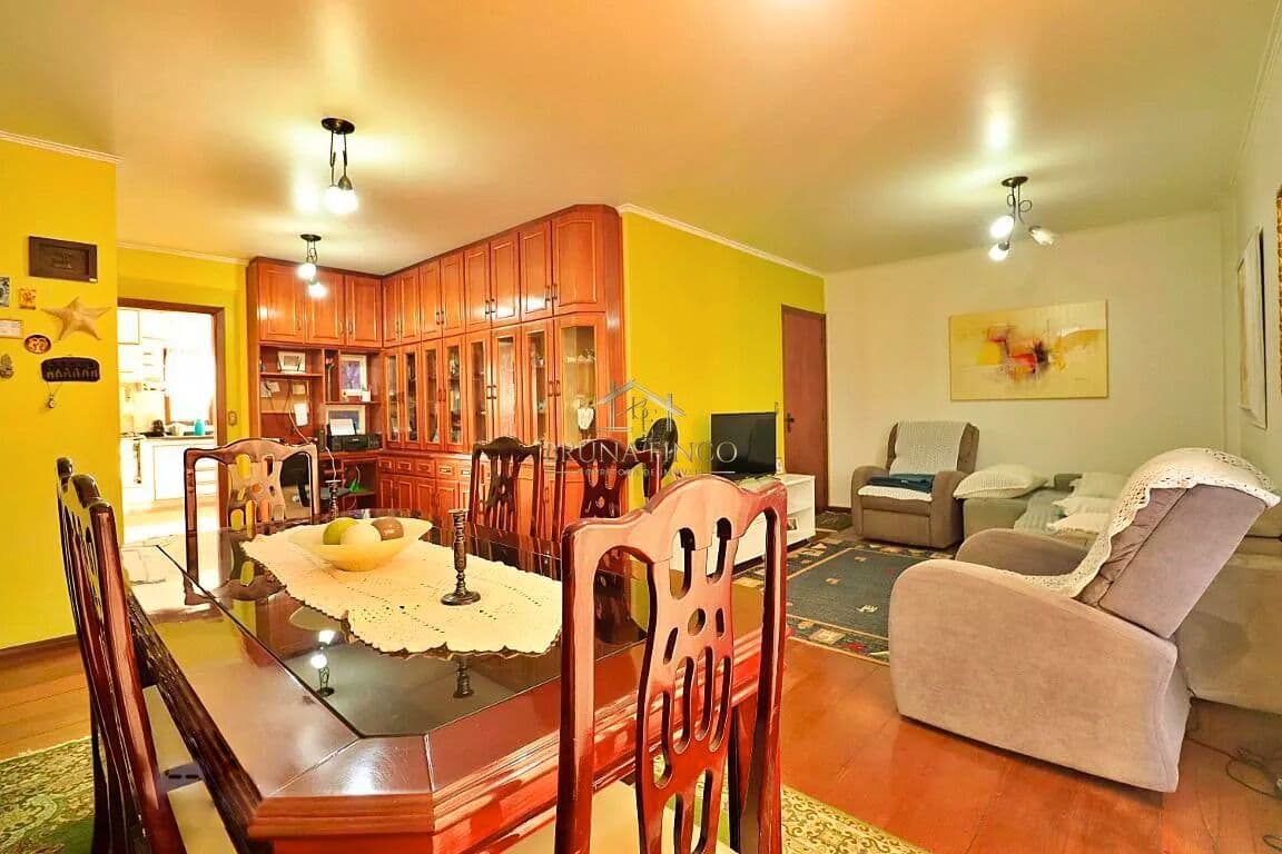 Lindo apartamento planejado amplo de 3 dormts, suíte, banheira/hidromassagem, sacada, dependência empregado e 2 vagas!