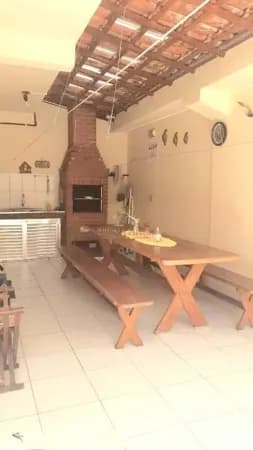 LINDO SOBRADO ESPAÇOSO DE 147 M² - 3 DORMTS, SUÍTE, BANHEIRA/HIDRO, VARANDA, ESPAÇO GOURMET C/ CHURRASQUEIRA E 2 VAGAS!