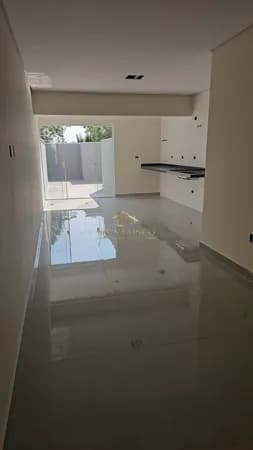 LINDO SOBRADO NOVO DE 140 M² - 3 SUÍTES, SACADA, ESPAÇO GOURMET, QUINTAL E 2 VAGAS!