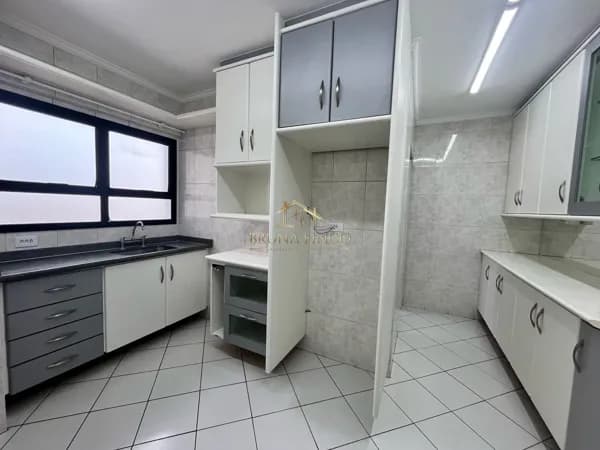 LINDO APARTAMENTO PLANEJADO DE 98 M² - 3 DORMTS, SUÍTE, VARANDA E 2 VAGAS! ENTRADA SOCIAL E DE SERVIÇO!