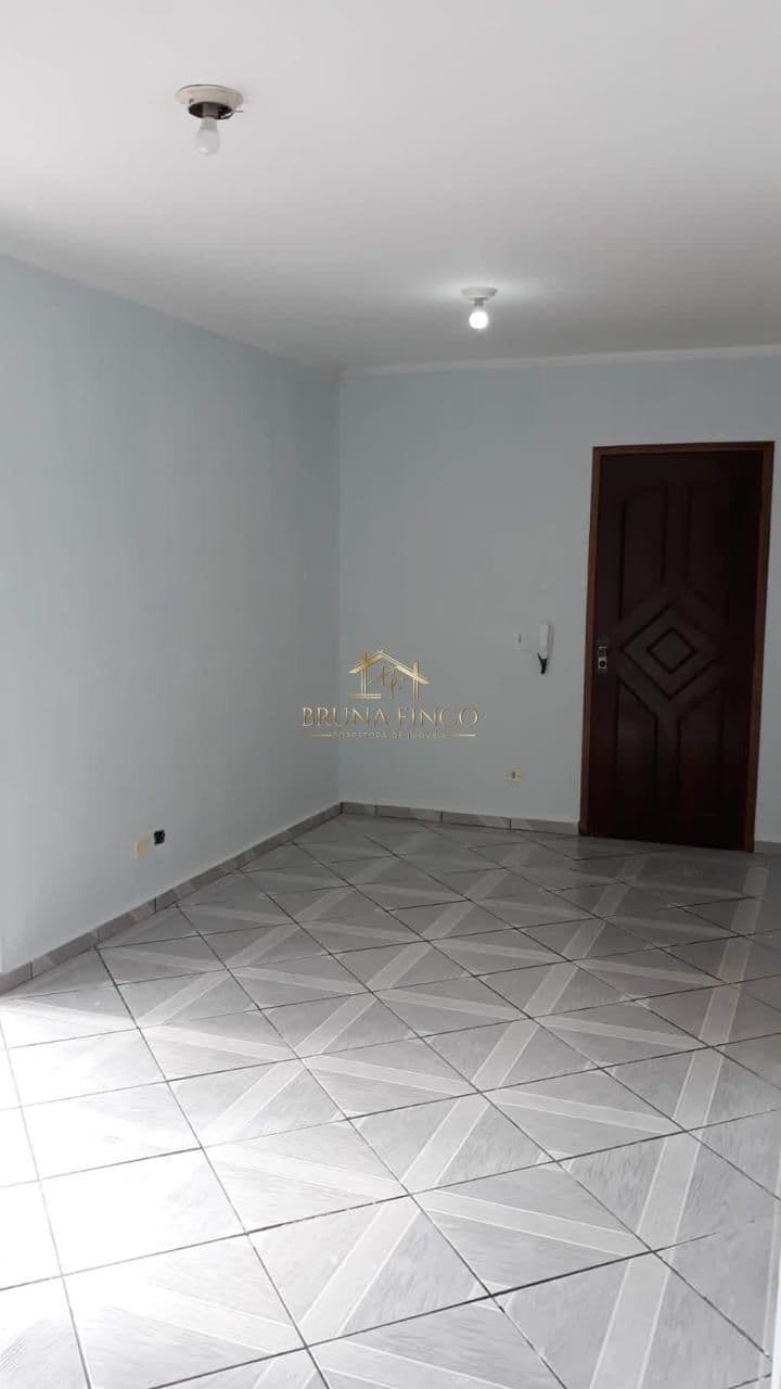 APARTAMENTO 72 M² DE 3 DORMITÓRIOS, VARANDA E 1 VAGA COBERTA!