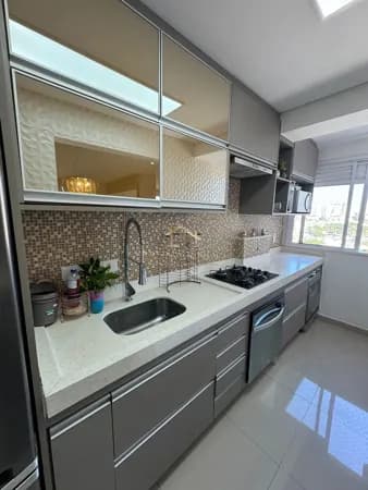 LINDO APARTAMENTO PLANEJADO E DECORADO DE 69,90 M² - 2 DORMTS, SUÍTE, 1 VAGA! LAZER E ELEVADOR!