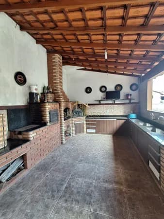 2 CASAS NO QUINTAL - ESPAÇO GOURMET C/ CHURRASQUEIRA, FORNO A LENHA E DE PIZZA - 4 VAGAS!