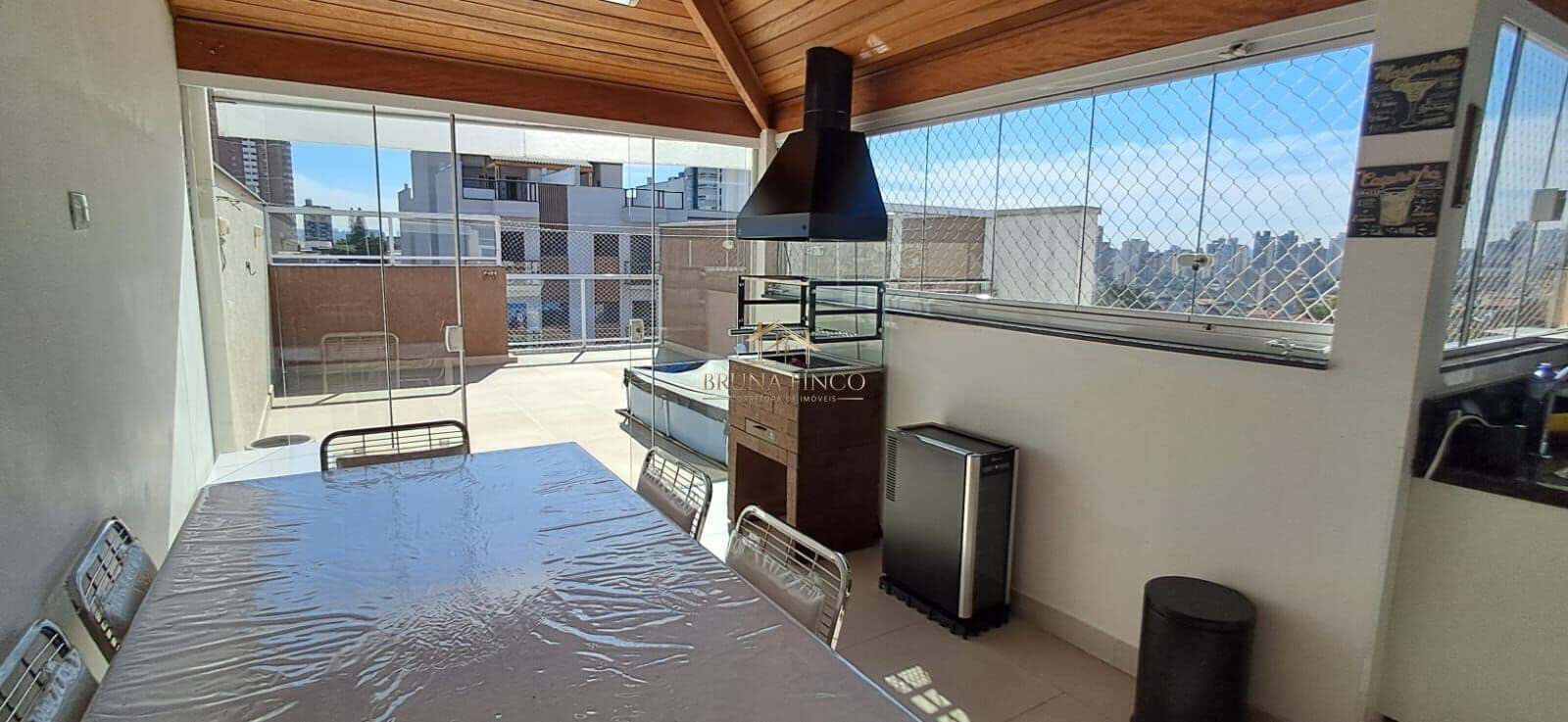 COBERTURA PLANEJADA AMPLA DE 110 M² - 2 DORMTS, SUÍTE, SACADA, COBERTURA C/ CHURRASQUEIRA E 2 VAGAS!