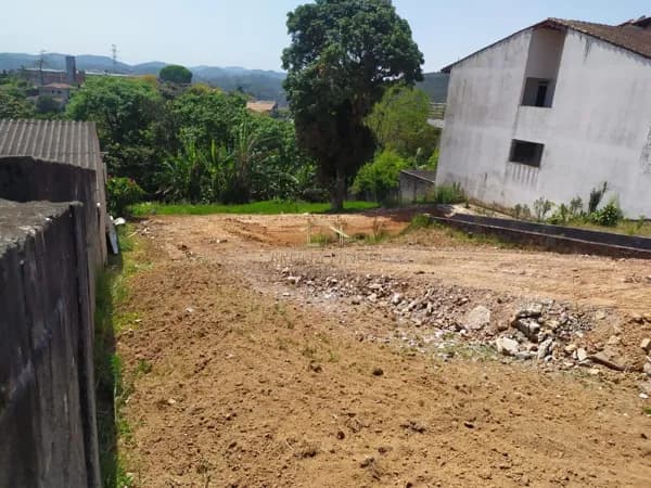 TERRENO DE 400 M² PRÓXIMO A REGIÃO CENTRAL - EXCELENCE USO DE SOLO!