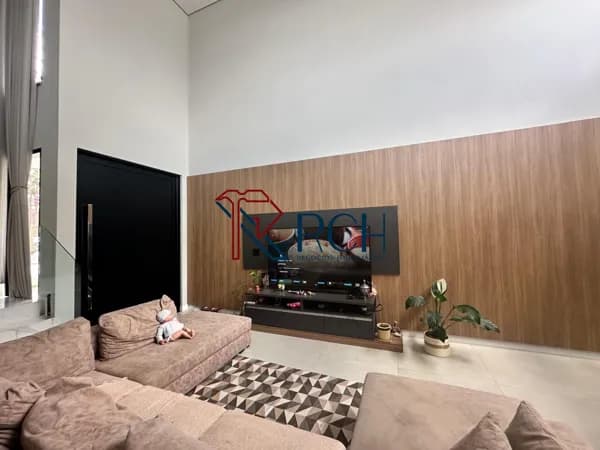 Casa em Condomínio em Iporanga, Sorocaba-SP
