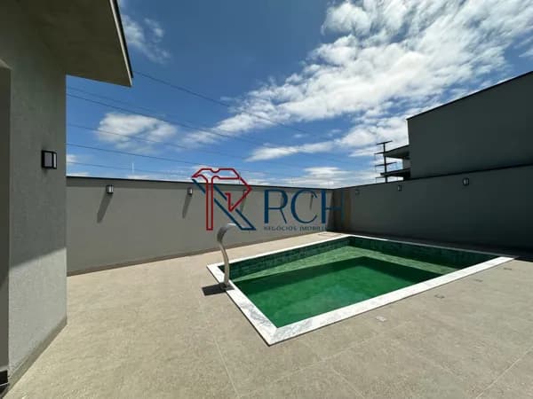 Casa à venda em condomínio em Iporanga, Sorocaba-SP