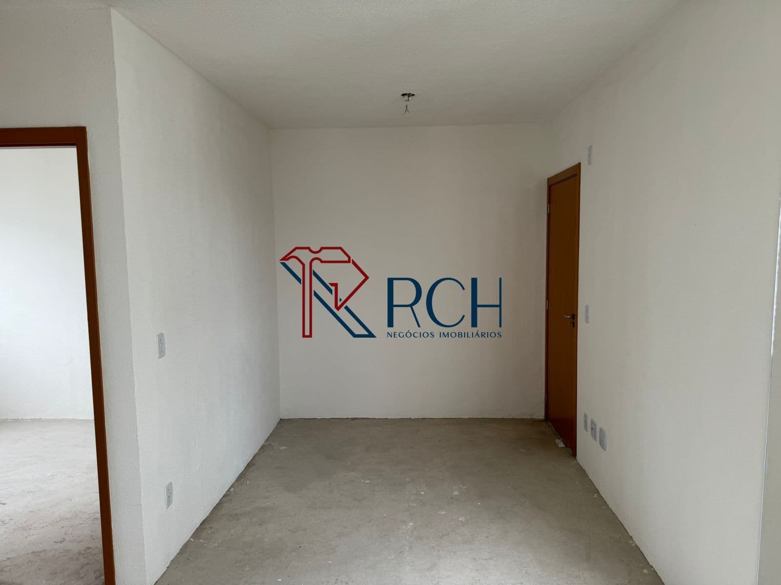 Apartamento à venda em condomínio em Gaguassu, Sorocaba-SP