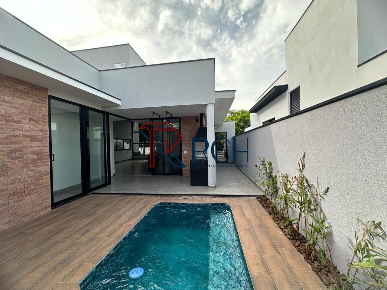 Casa à venda em condomínio Mont Blanc - Votorantim/SP