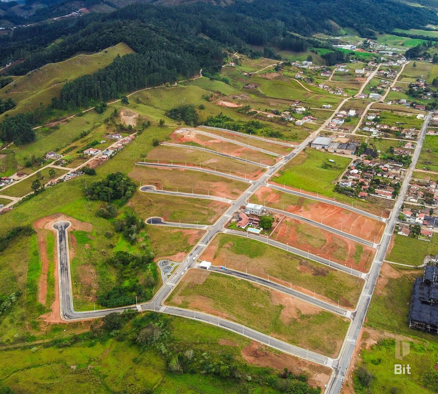 LOTE 168 QUADRA J NO LOTEAMENTO ALÍNEA VIVENDA BRAÇO DO NORTE