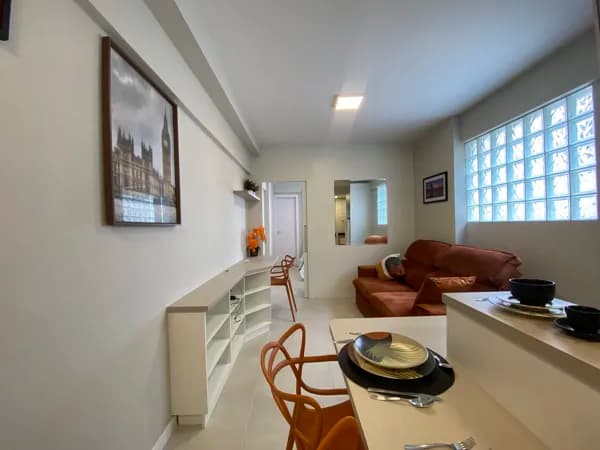 Apartamento 1 Quarto Mobiliado à Venda no Centro de Curitiba Residencial La Tour Pronto para Morar ou Investir