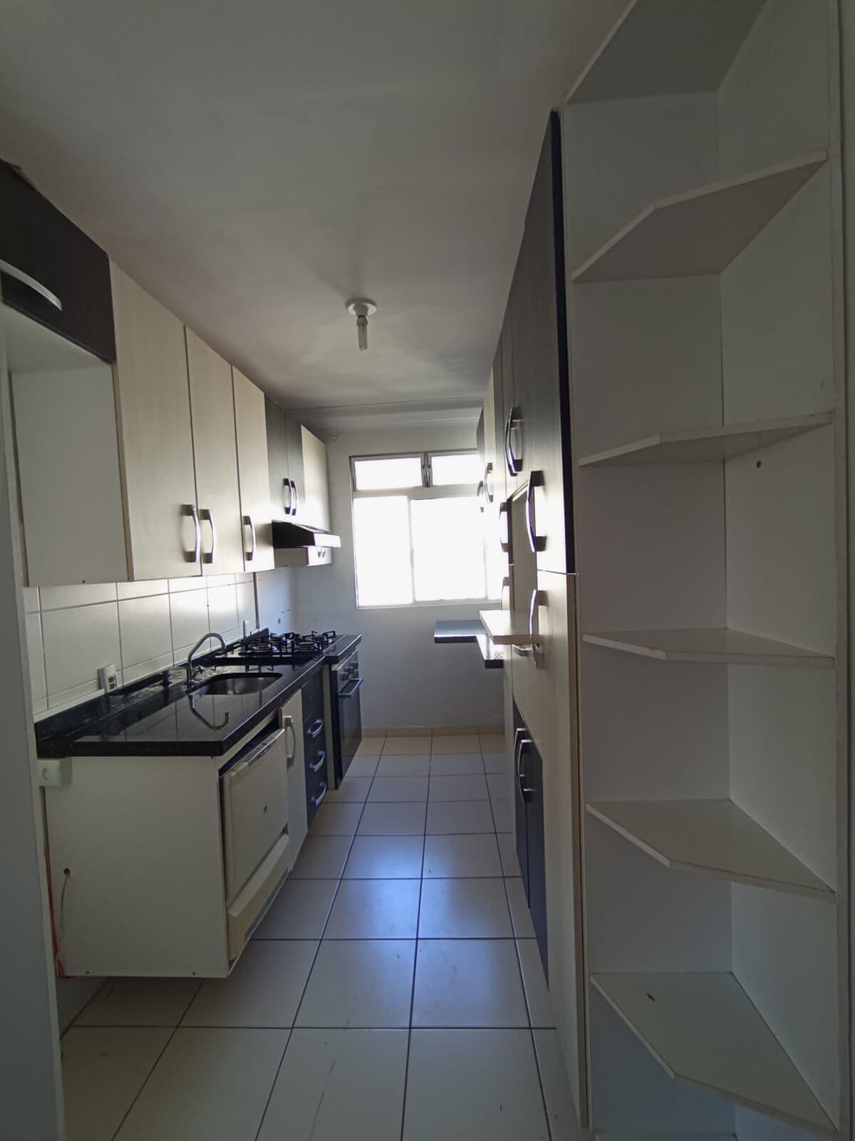 Apartamento 2 quartos à venda no Condomínio Cidade de Broni em Campo de Santana Curitiba