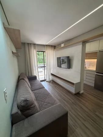 Apartamento Mobiliado à Venda em São José dos Pinhais 2 Quartos, Sacada com Churrasqueira e Condomínio Completo